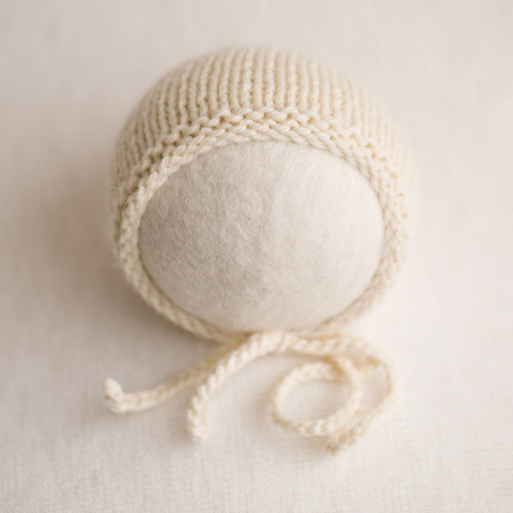 Newborn Knitted Bonnet - Cream
