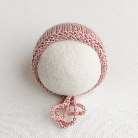 Newborn Plain Knit Bonnet: Oyster 0657