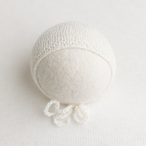 Newborn Plain Knit Bonnet: White 944