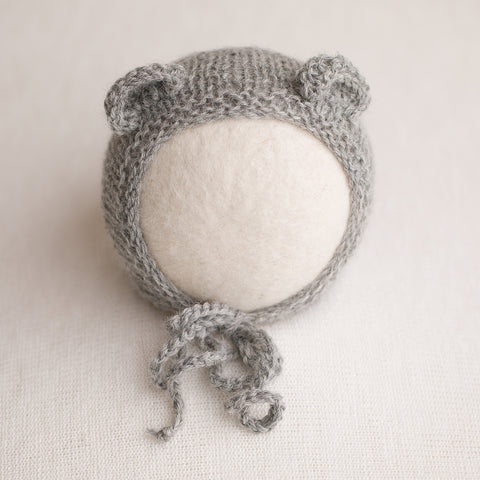 Newborn Prop Knitted Bear Bonnet - Light Grey